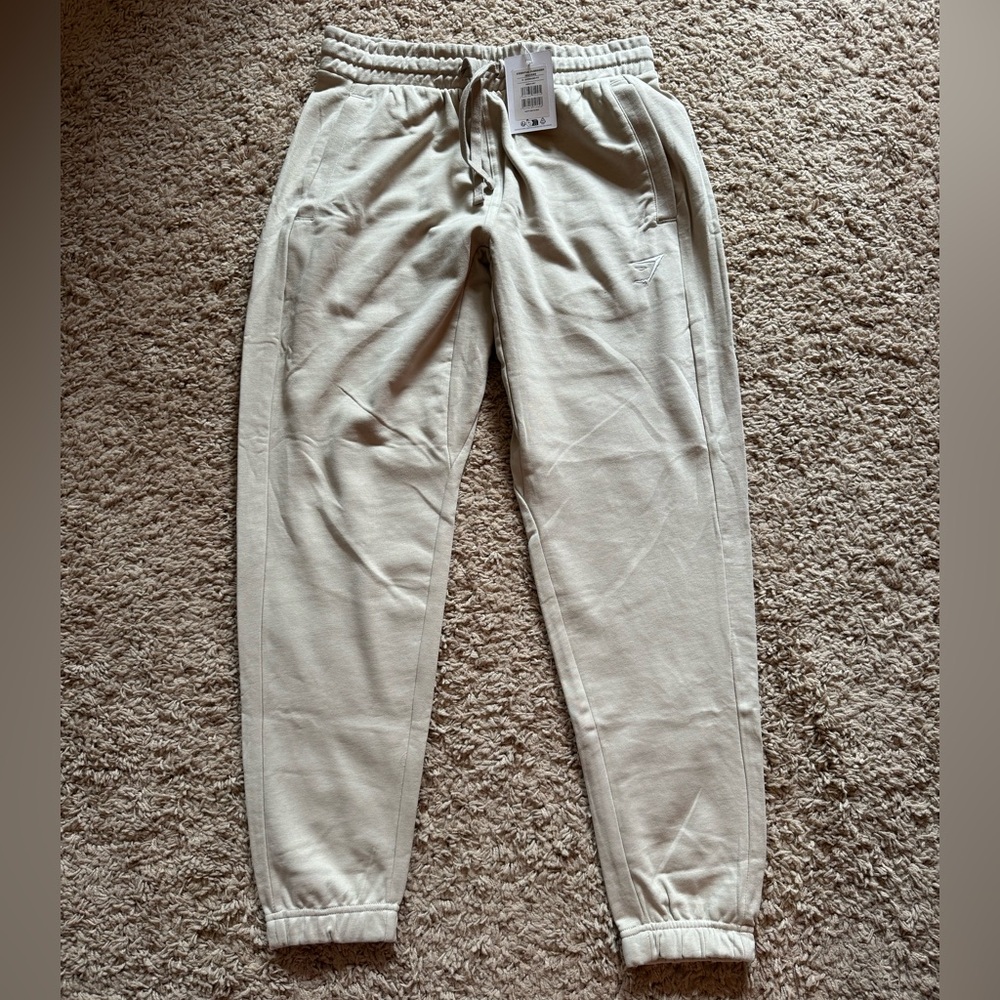 Gymshark‎ Essential Jogger Oversized Fit Pebble Gray NWT
